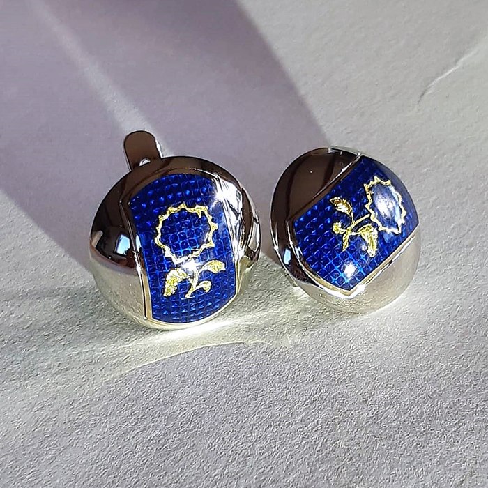 Finished jewelry — customer archive